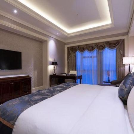 Haoyikang Hotel Huizhou  Extérieur photo